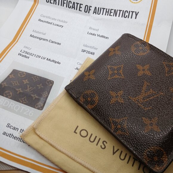 Louis Vuitton Men's Monogram Multiple Wallet - Picture 16 of 16